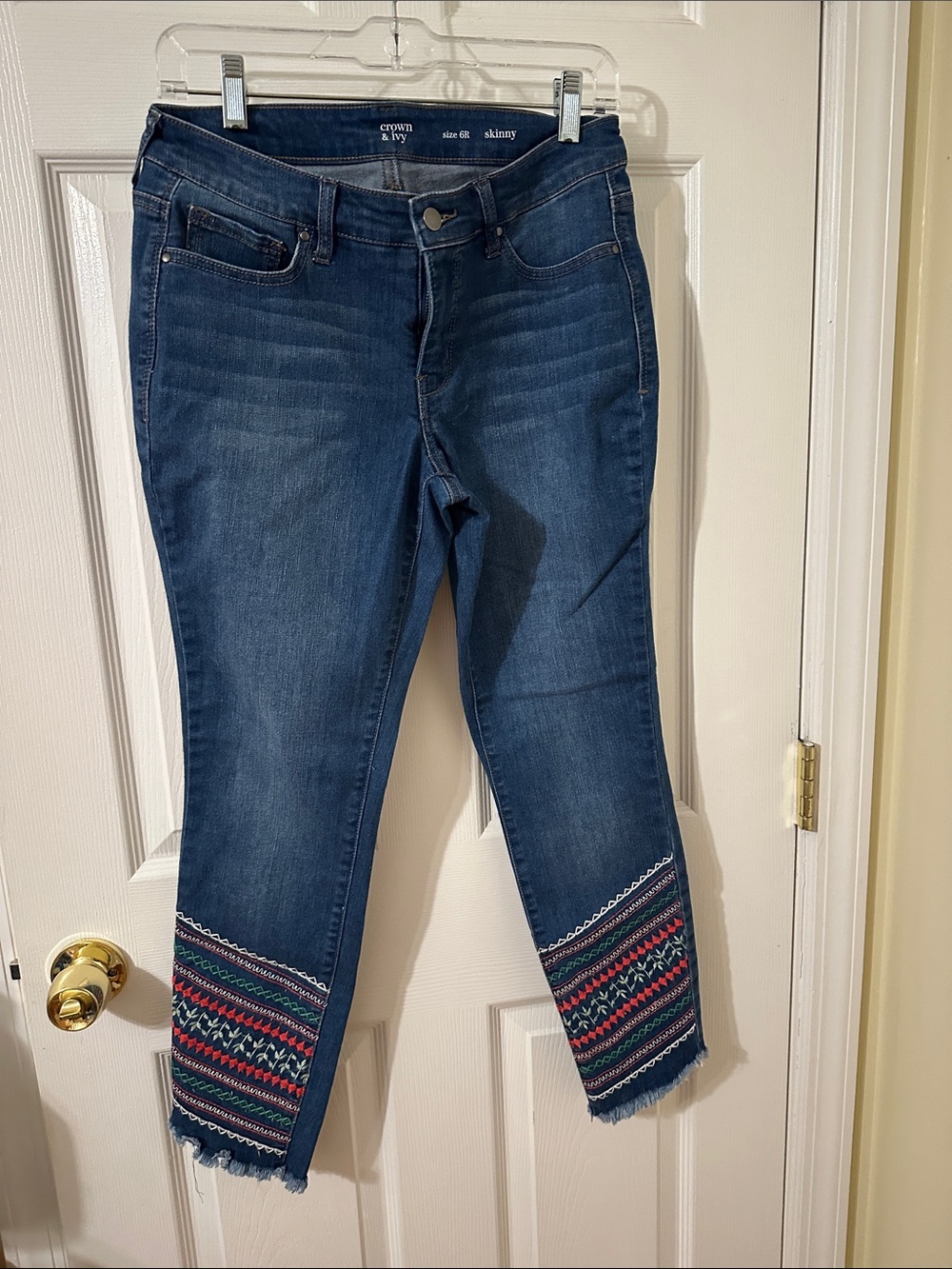crown & ivy Dark Blue Cropped Embroidered Hem Jeans